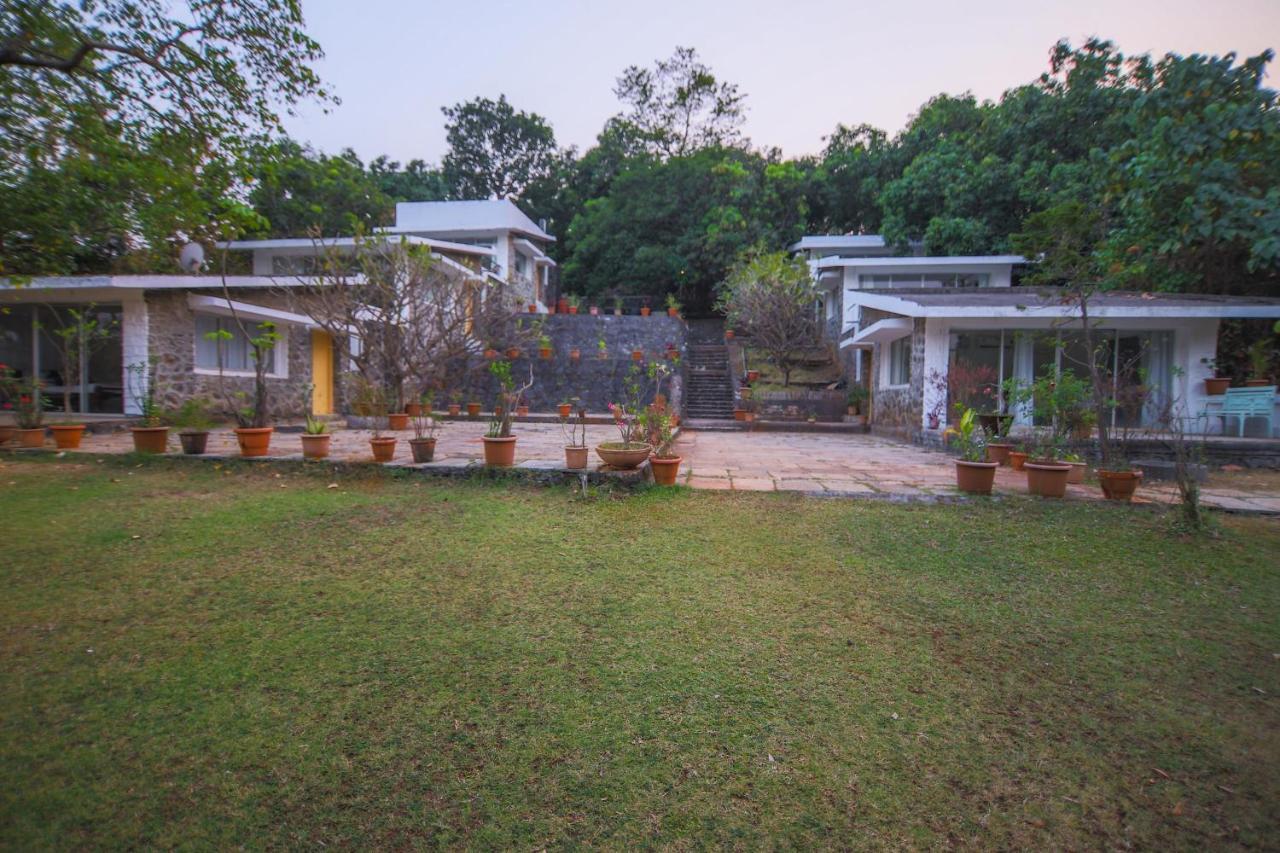 V Resorts Mahua Bagh Murud Nāndgaon Kültér fotó