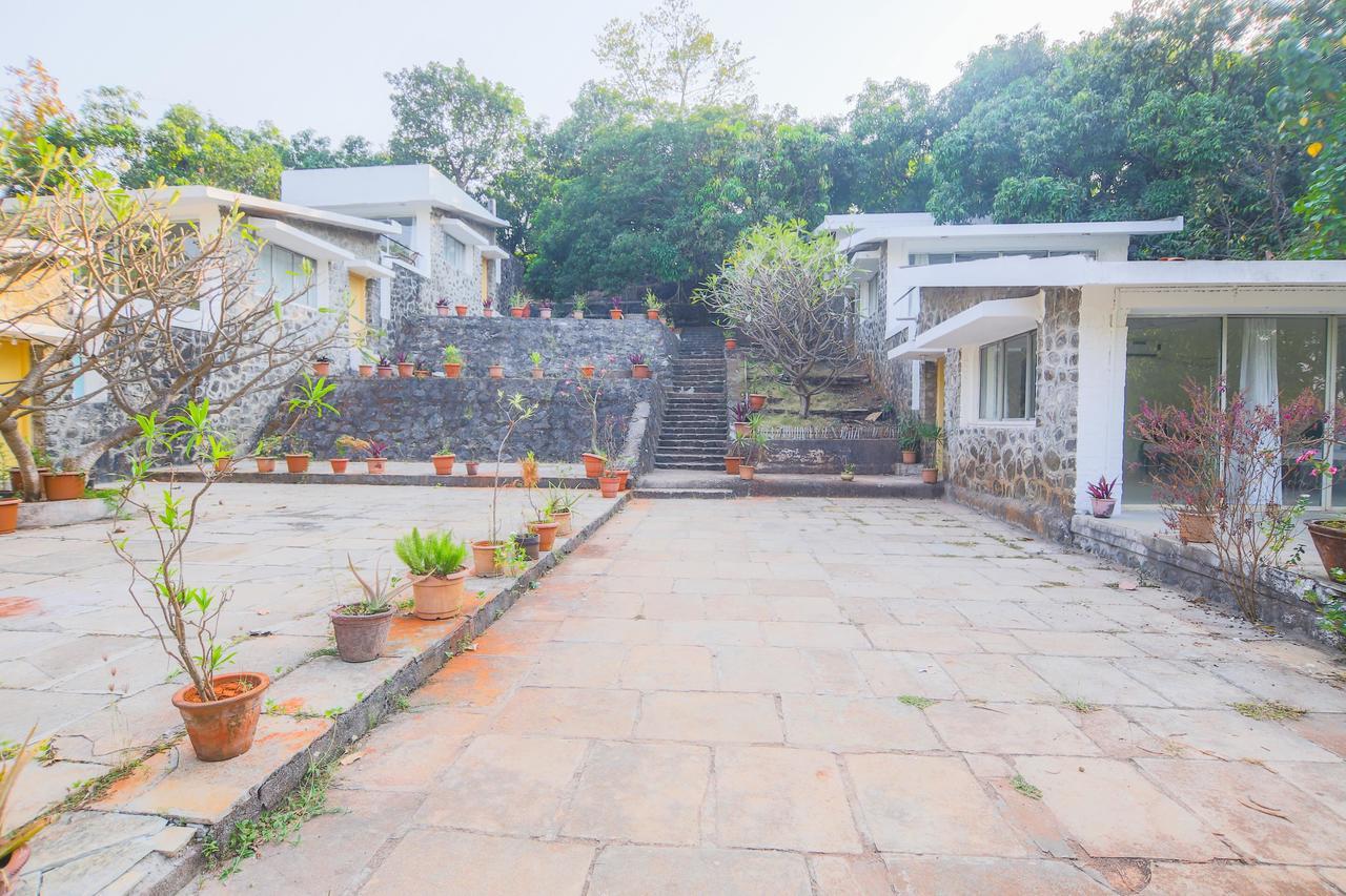 V Resorts Mahua Bagh Murud Nāndgaon Kültér fotó