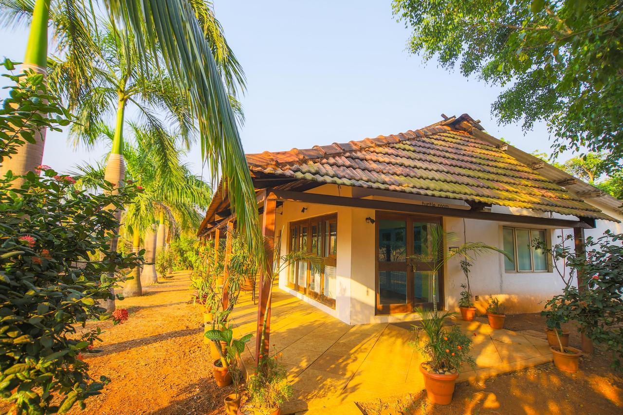 V Resorts Mahua Bagh Murud Nāndgaon Kültér fotó